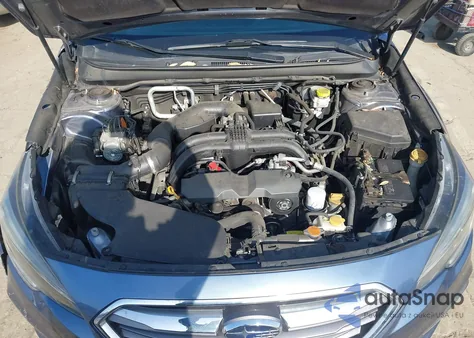 2018 Subaru Legacy 2.5I Premium z USA, uszkodzony, nr VIN 4S3BNAF61J3041734